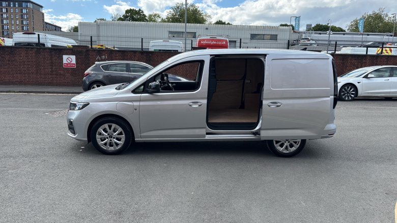 Ford Transit Connect 250 L2 Petrol 1.5 EcoBoost PHEV 150 Limited Van Auto